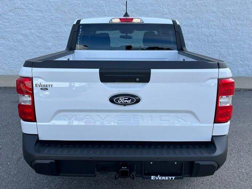 Oxford White 2026 Ford Maverick XL