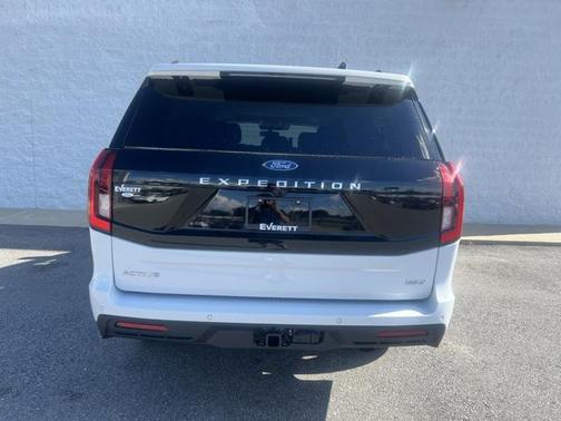 2025 Ford Expedition Max Active 4x4