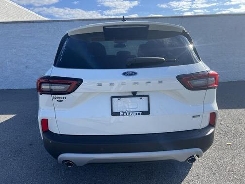 2026 Ford Escape PHEV SE