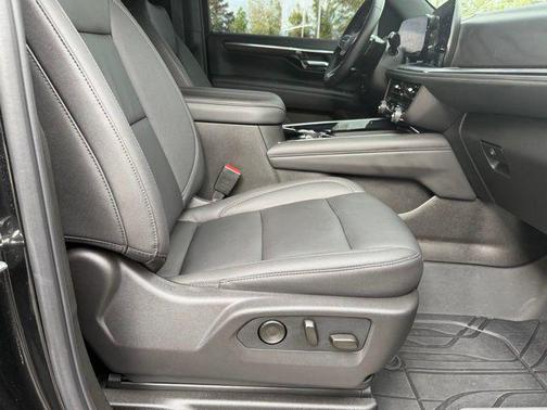 Black 2025 Chevrolet Tahoe 4WD Z71