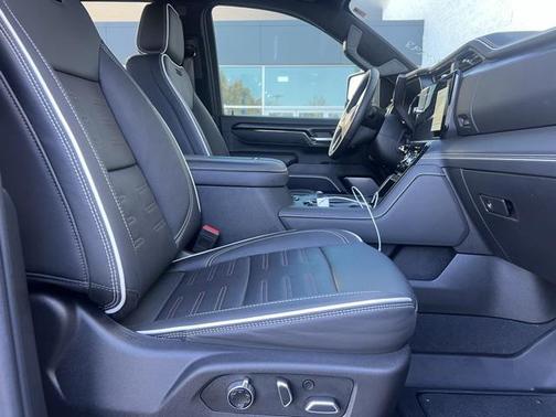 2025 GMC Sierra 2500 AT4