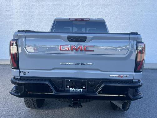 2025 GMC Sierra 2500 AT4