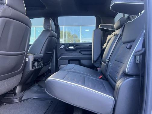 2025 GMC Sierra 2500 AT4