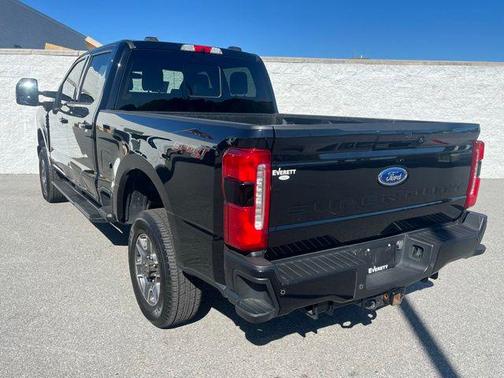 Agate Black Metallic 2024 Ford F-250 Lariat