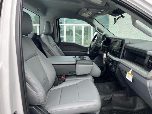 Oxford White 2026 Ford F-250 XL