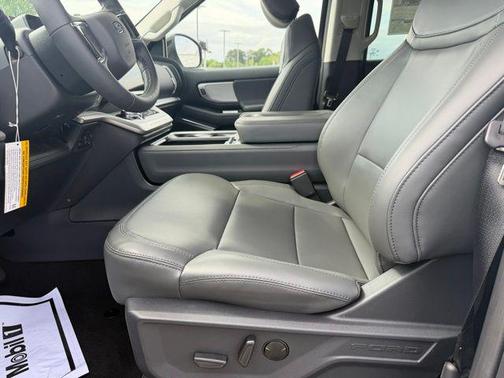 White 2026 Ford Expedition Max Active 4x4