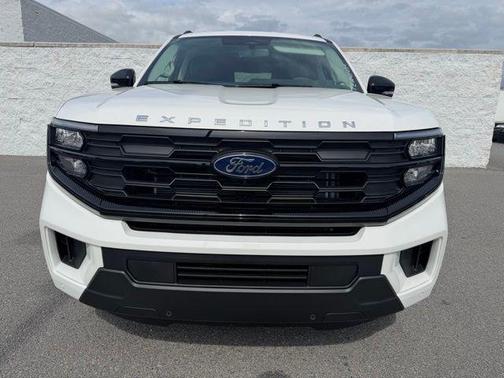 White 2026 Ford Expedition Max Active 4x4
