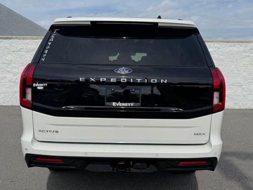 White 2026 Ford Expedition Max Active 4x4