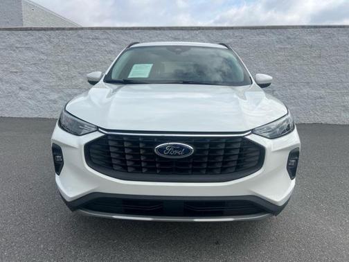 2024 Ford Escape PHEV SE