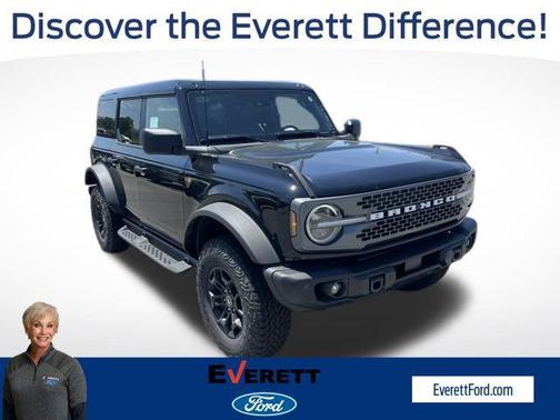 Shadow Black 2026 Ford Bronco Badlands
