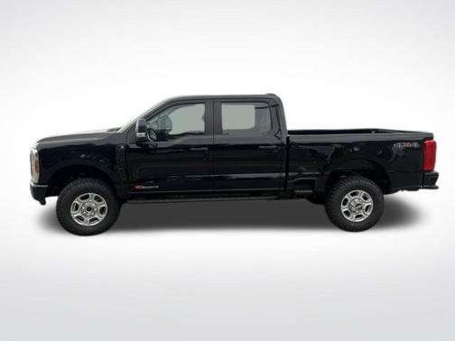 Agate Black Metallic 2027 Ford F-250 XL