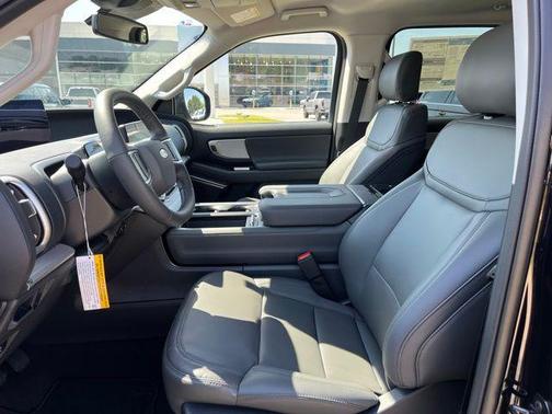 Agate Black Metallic 2026 Ford Expedition Active