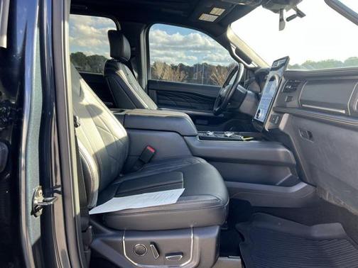 2023 Ford Expedition Max Platinum