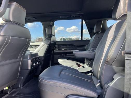 2023 Ford Expedition Max Platinum