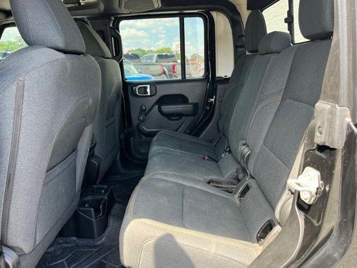Black Clearcoat 2024 Jeep Gladiator Sport