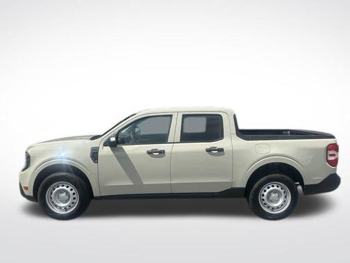 Desert Sand 2025 Ford Maverick XL