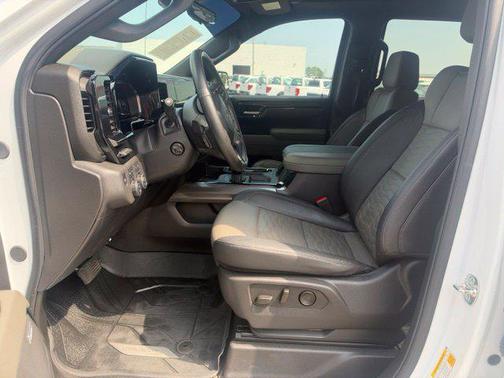 Summit White 2025 Chevrolet Silverado 1500 ZR2