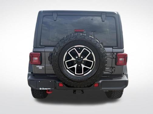 Granite Crystal Metallic Clearcoat 2024 Jeep Wrangler Rubicon