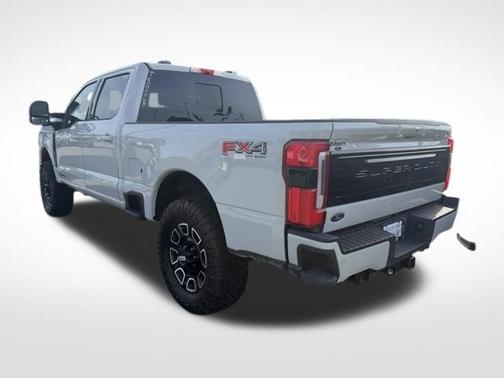 Avalanche 2026 Ford F-250 Platinum