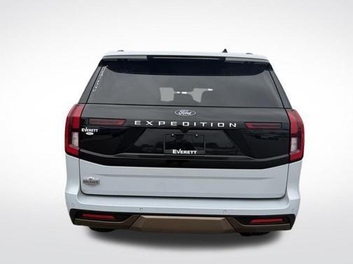 Space Silver Metallic 2026 Ford Expedition King Ranch