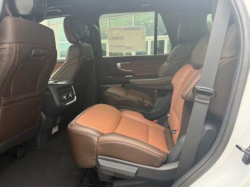 Space Silver Metallic 2026 Ford Expedition King Ranch