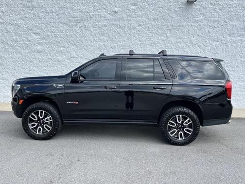 2024 GMC Yukon 4WD AT4