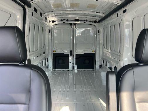 Oxford White 2026 Ford Transit-250 Base