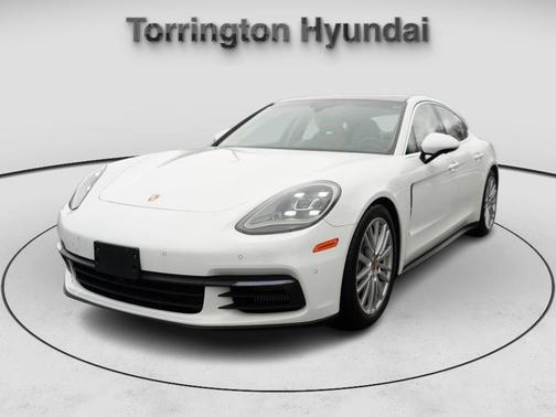2018 Porsche Panamera 4S