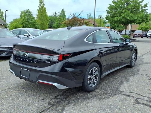 Black 2026 Hyundai SONATA Hybrid Blue