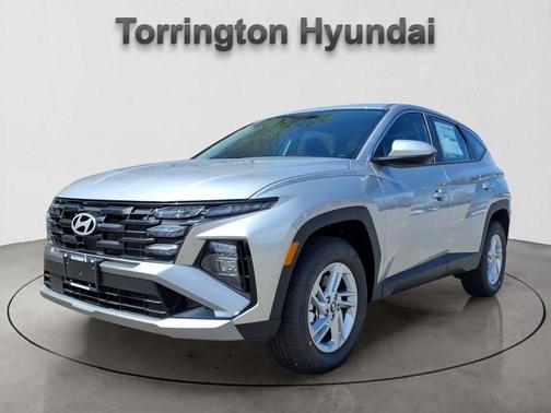 Shimmering Silver 2026 Hyundai TUCSON SE