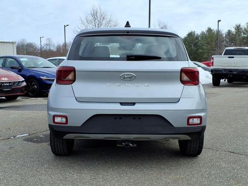 2021 Hyundai VENUE SEL