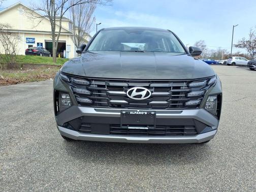 Green 2026 Hyundai TUCSON SE
