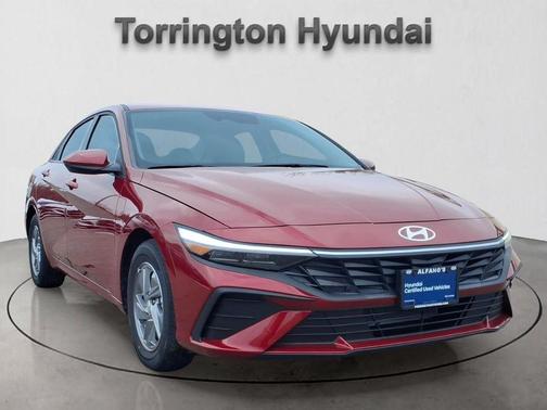 2025 Hyundai ELANTRA SE