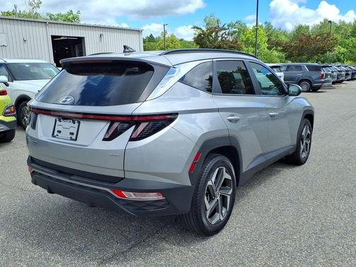Shimmering Silver 2023 Hyundai TUCSON SEL