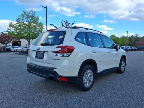 Crystal White Pearl 2020 Subaru Forester