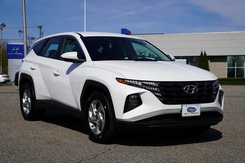 2022 Hyundai TUCSON SE