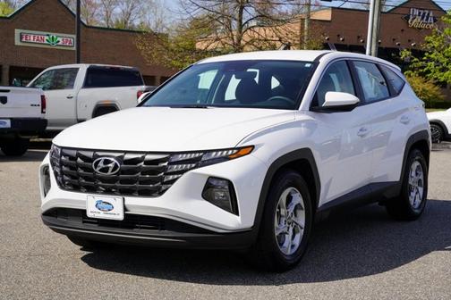2022 Hyundai TUCSON SE