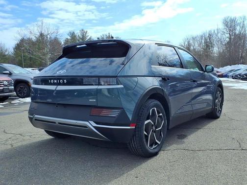 2024 Hyundai IONIQ 5 SE