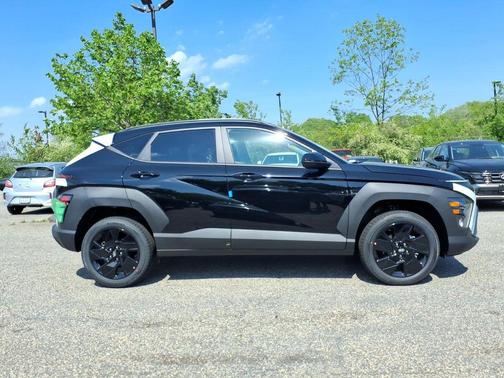 Abyss Black Pearl 2026 Hyundai KONA SEL Sport