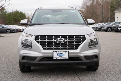 2024 Hyundai VENUE SEL