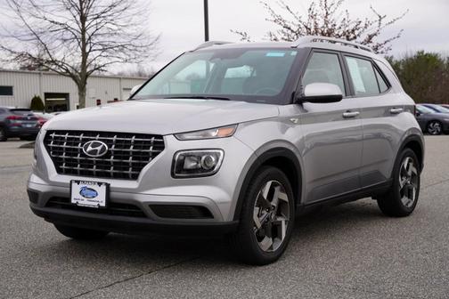 2024 Hyundai VENUE SEL