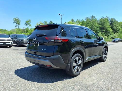 Black 2023 Nissan Rogue SL