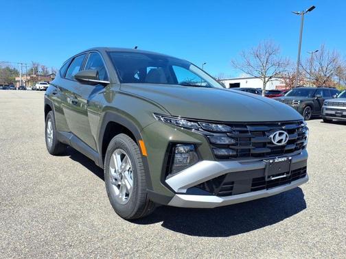 Green 2026 Hyundai TUCSON SE