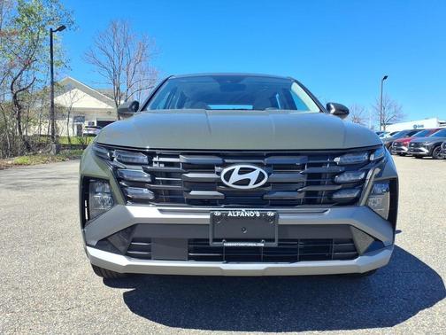Green 2026 Hyundai TUCSON SE