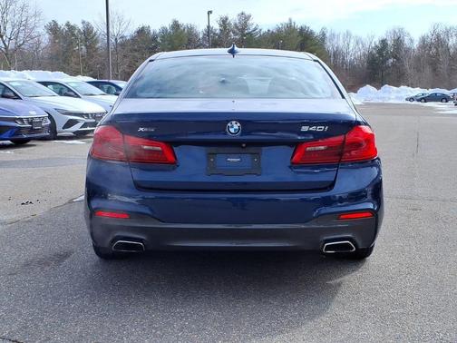 2019 BMW 540 i xDrive