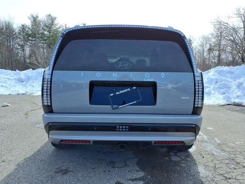 Cyber Gray 2026 Hyundai IONIQ 9 SEL