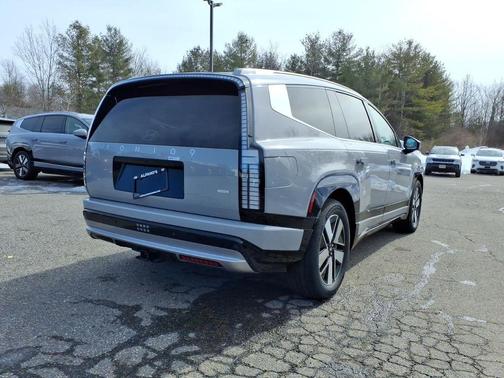 Cyber Gray 2026 Hyundai IONIQ 9 SEL