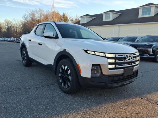 2025 Hyundai SANTA CRUZ SEL Activity