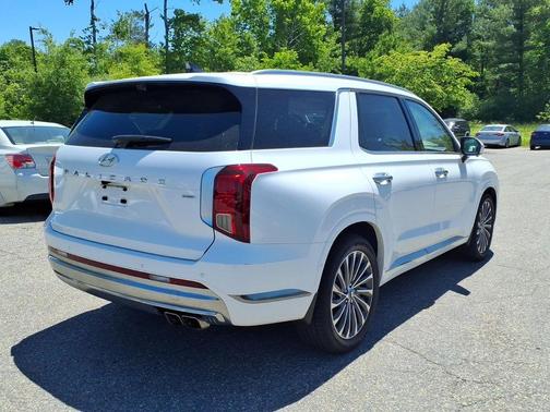 Hyper White 2023 Hyundai PALISADE Calligraphy