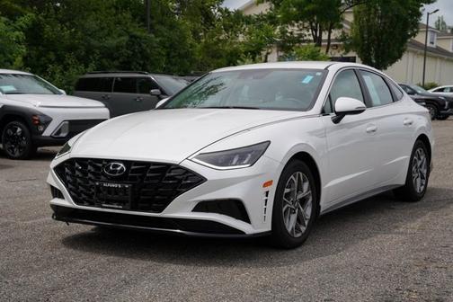 2022 Hyundai SONATA SEL